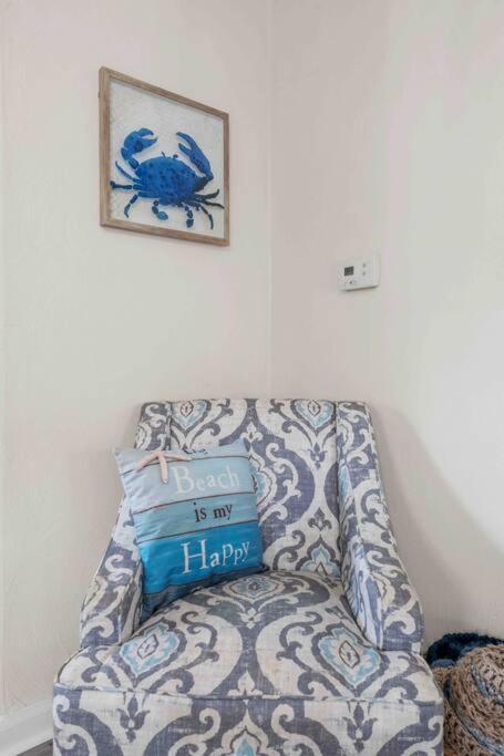 Beach Bungalow - 1 Block To Beach - Pets Welcome! Норфолк Екстериор снимка