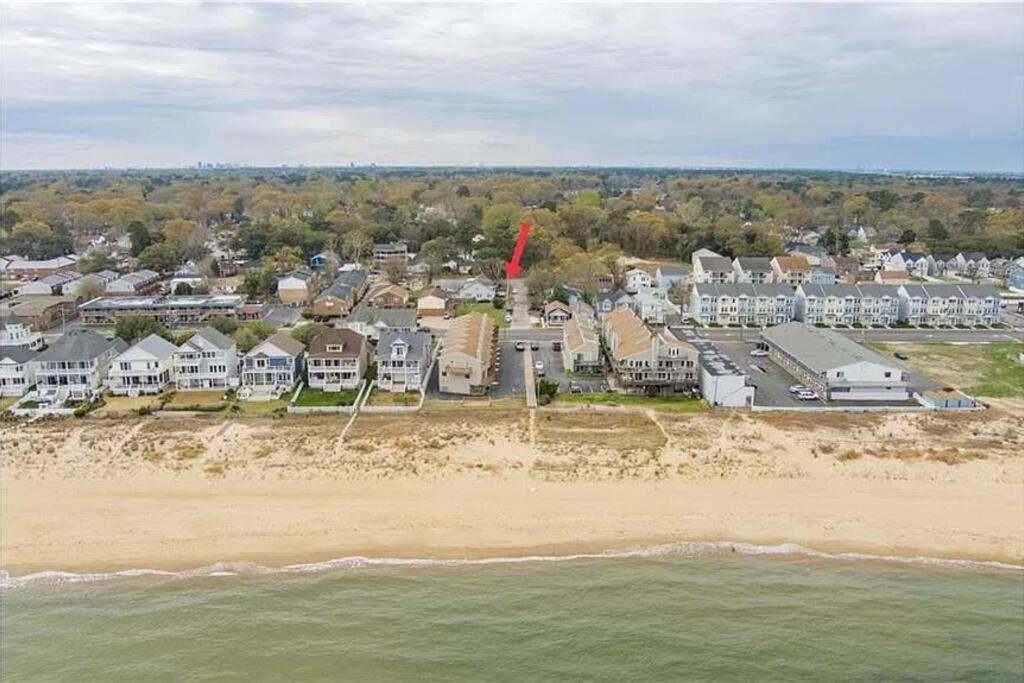 Beach Bungalow - 1 Block To Beach - Pets Welcome! Норфолк Екстериор снимка